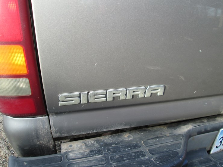 2002-gmc-1500-image-7