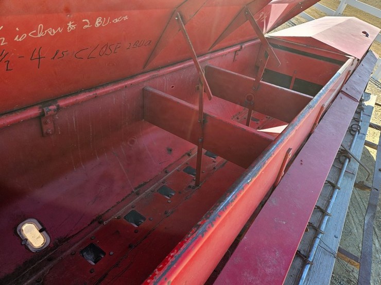 massey-ferguson-12-image-15