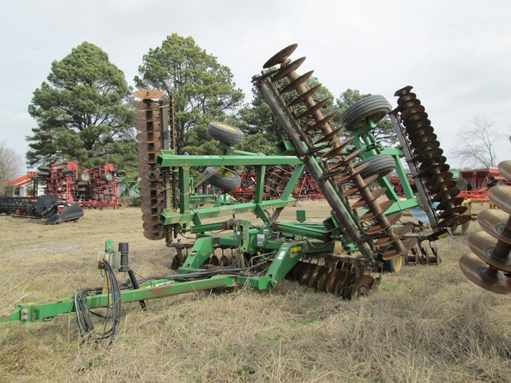 john-deere-637-image-1