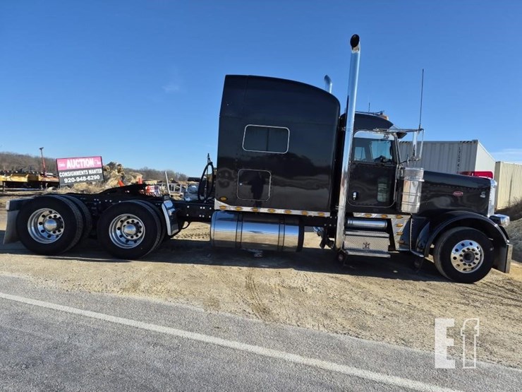 2013-peterbilt-388-image-6