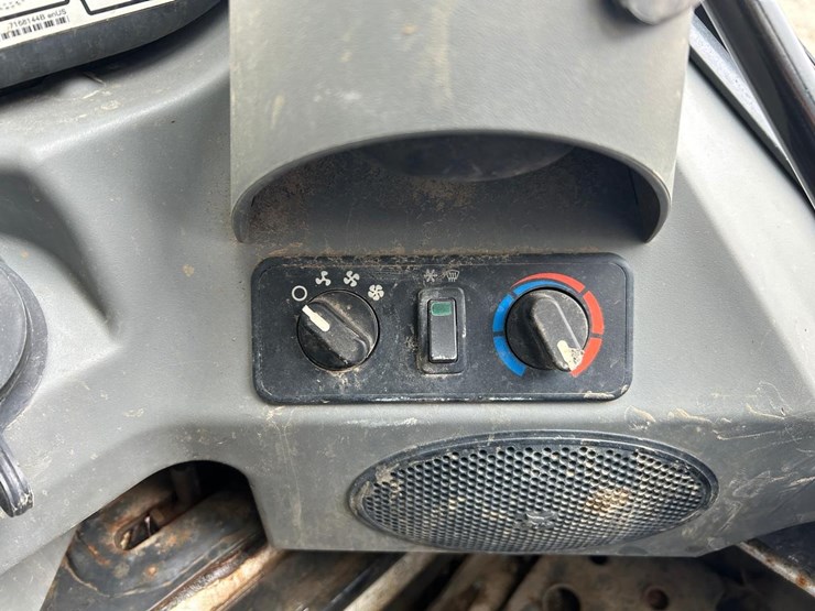 2018-bobcat-t595-image-26