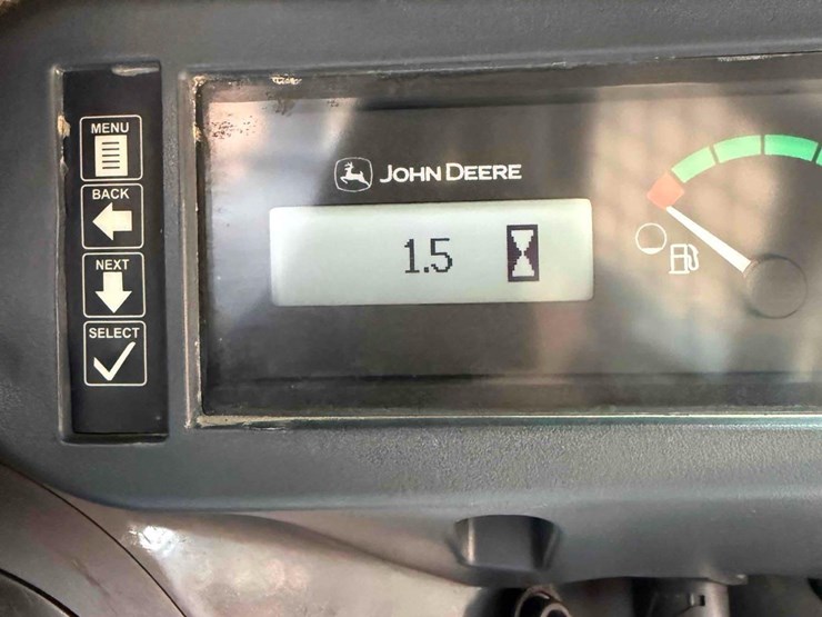 2016-deere-333e-image-11