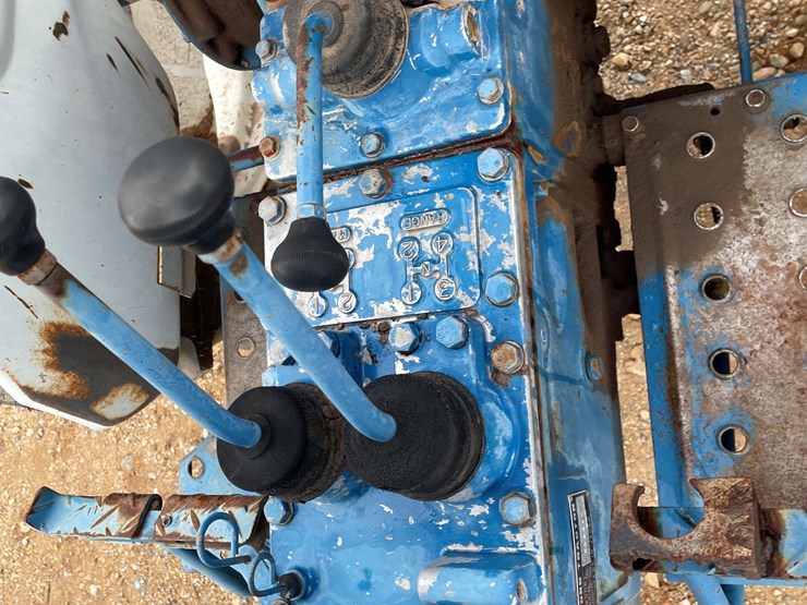 ford-tractor-image-7