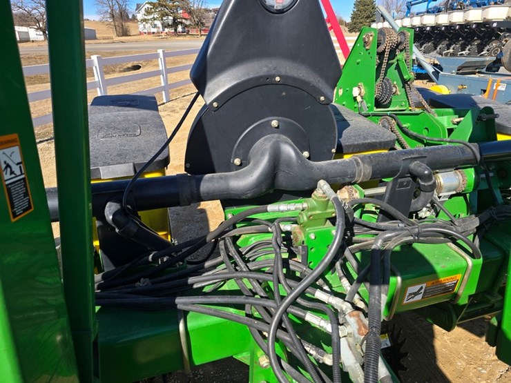 john-deere-1760-image-17