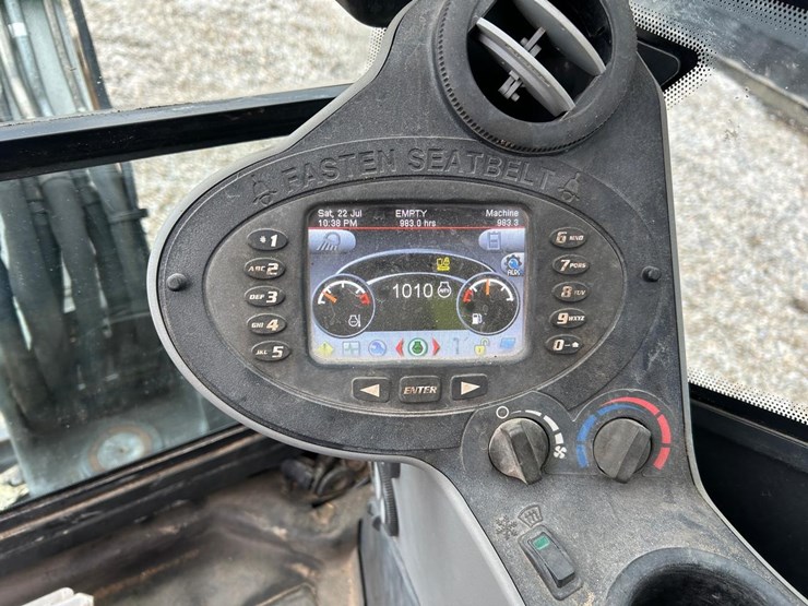 2021-bobcat-e26-image-21