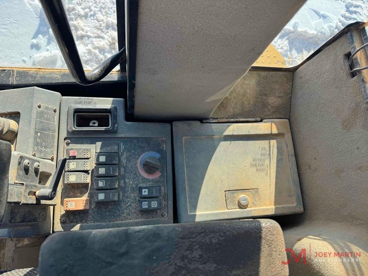 caterpillar-930g-image-26