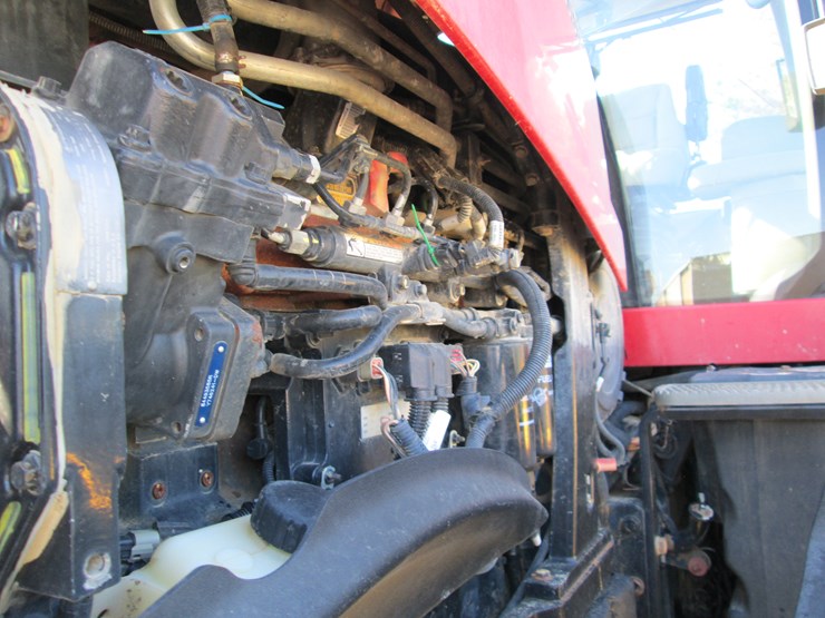 case-ih-magnum-305-image-25