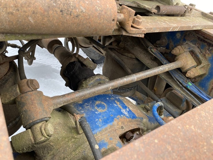 1994-freightliner-day-cab-semi-image-21