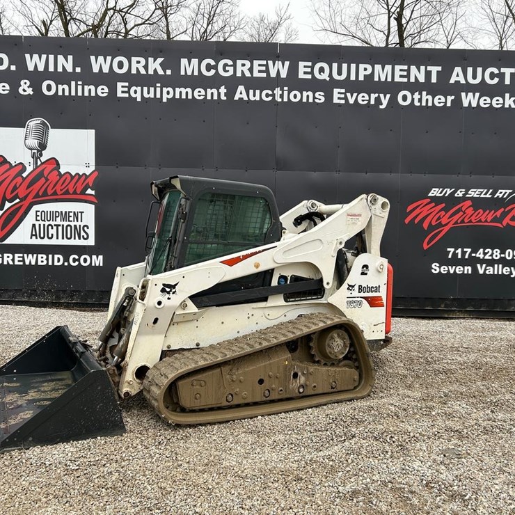 2017 BOBCAT T870