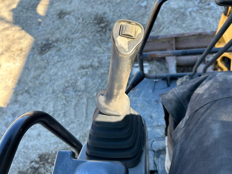 caterpillar-304c-cr-image-22