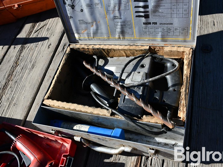 lot-of-power-tools-image-13