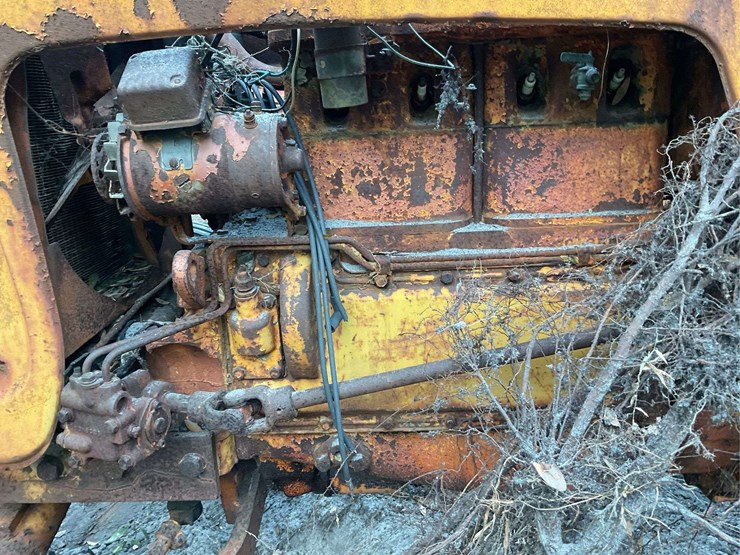 minneapolis-moline-445-image-15