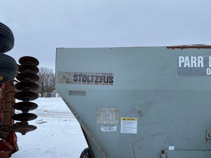 stoltzfus-lime-spreader-image-23