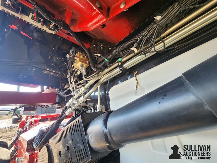 2019-case-ih-8250-image-15