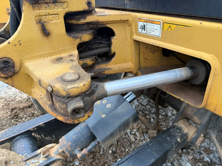 2014-caterpillar-302.7d-image-27