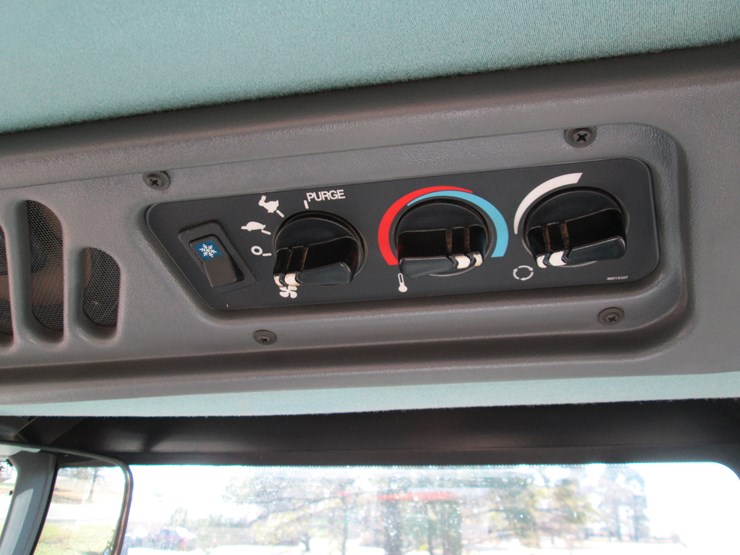 versatile-2360-image-48