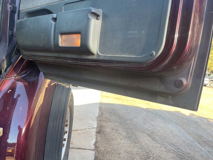 #13005-•-1999-sterling-dump-truck-(has-wi-title)-image-81