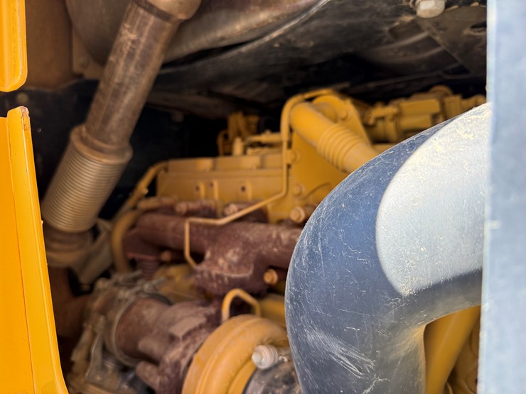 2016-caterpillar-938m-image-33