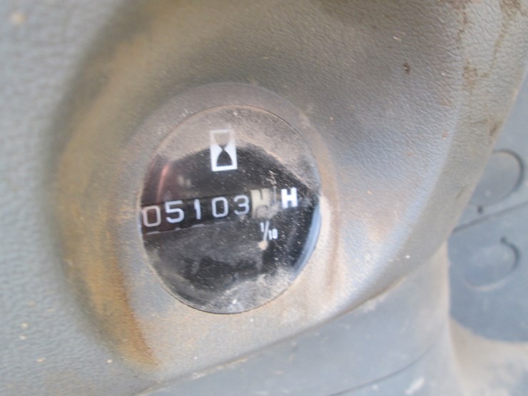deere-200-lc-image-54