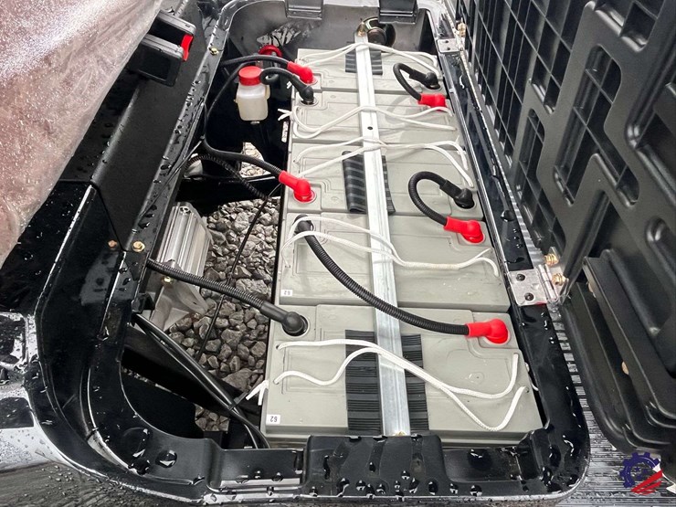 unused-2025-sdlanch-sdlgc80-golf-cart-image-28