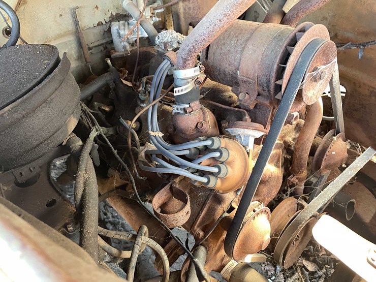 #13026-•-(1)-vintage-truck-and-(2)-vintage-cars-(no-title)-image-64