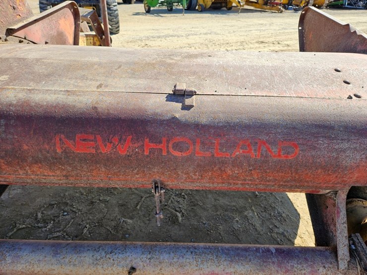 new-holland-33-image-12