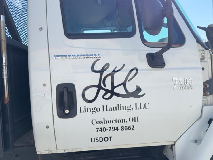 2007-international-7400-image-32