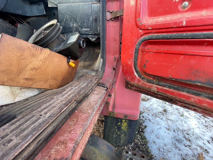 1986-ford-8000-image-57