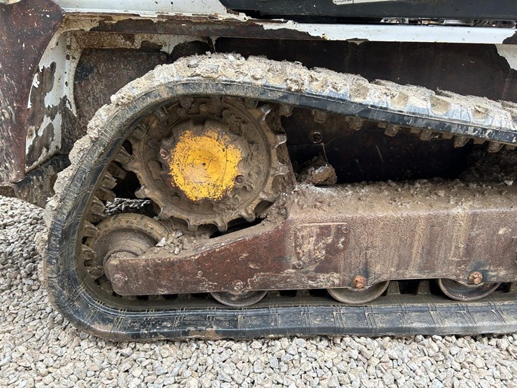 2017-bobcat-t450-image-14