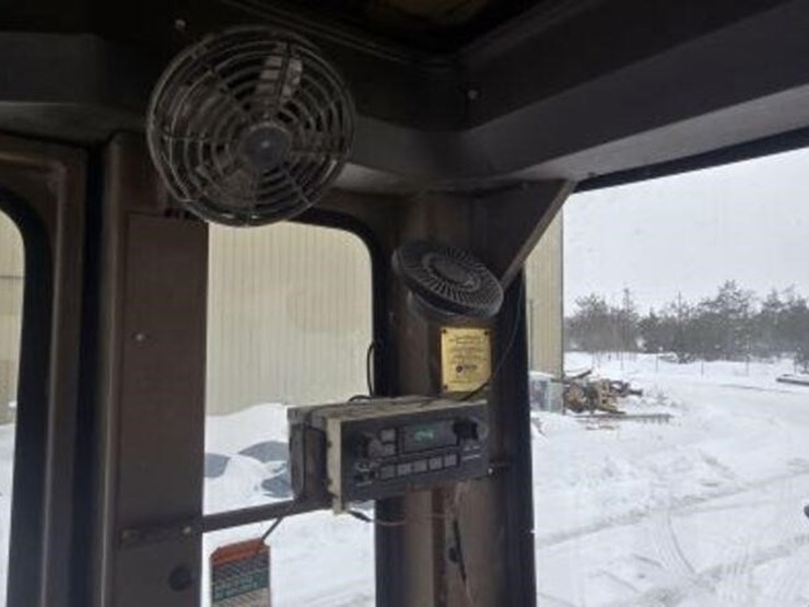 1986-champion-740-image-28