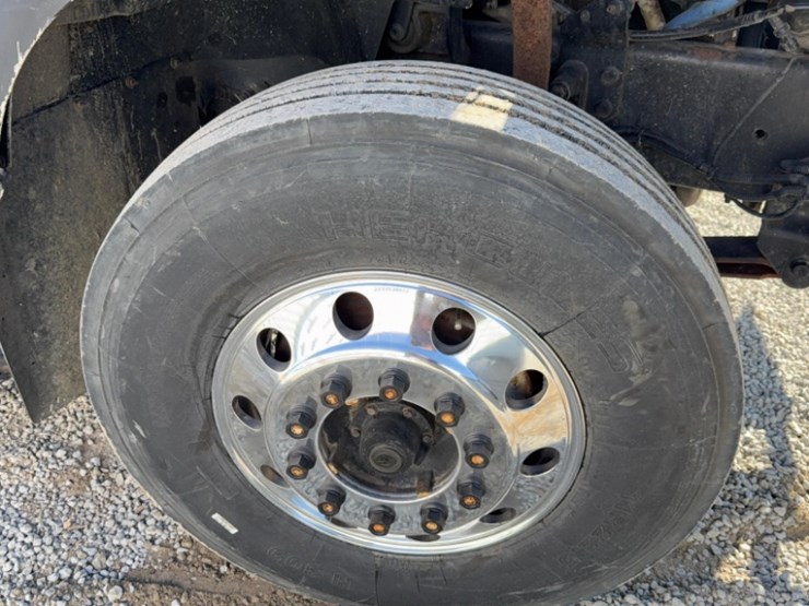 2007-international-7400-image-41