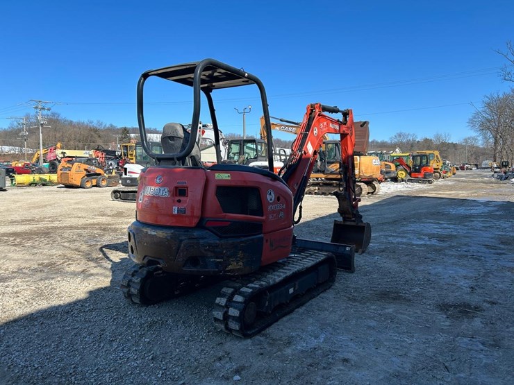 2020-kubota-kx033-4-image-4