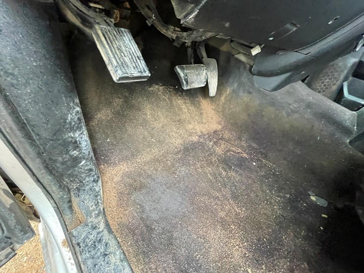 2014-dodge-2500-image-102