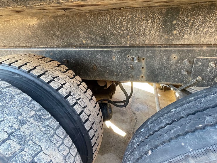 #13005-•-1999-sterling-dump-truck-(has-wi-title)-image-40