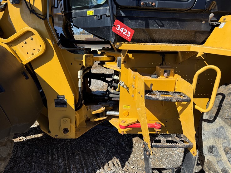 2016-caterpillar-938m-image-25