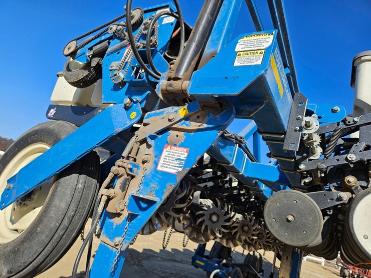 kinze-3600-image-21