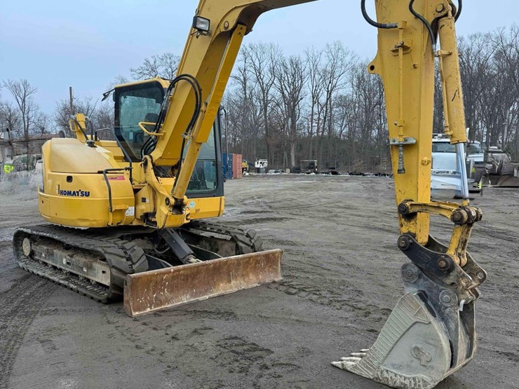 2017-komatsu-pc88mr-10-image-3