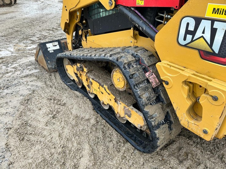 2020-caterpillar-259d3-image-17
