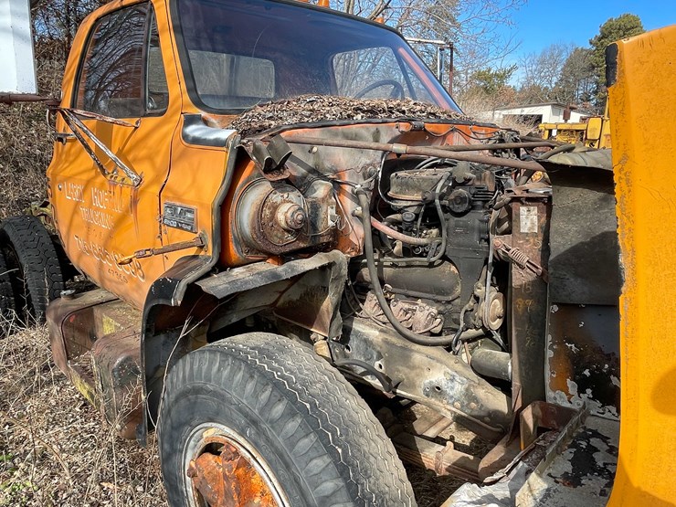 #13018-•-1974-gmc-6500-tractor-(has-wi-title)-image-96