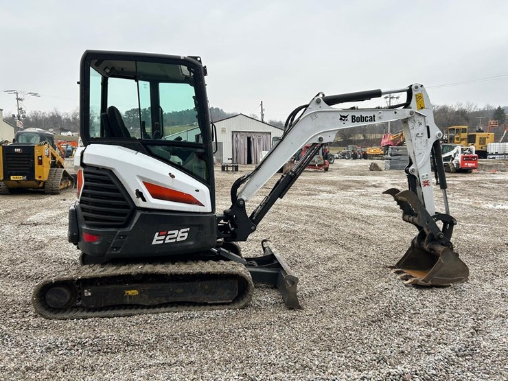 2021-bobcat-e26-image-5