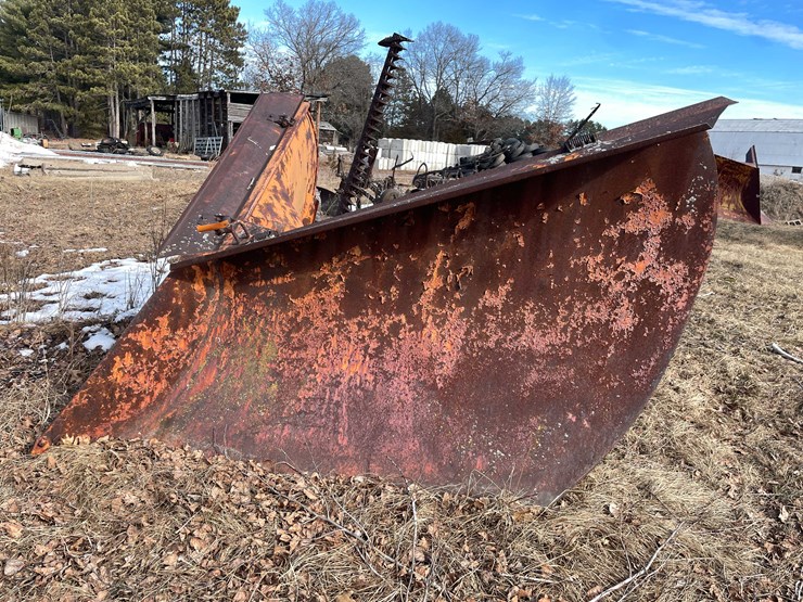 #13028-•-plow-attachment-image-1