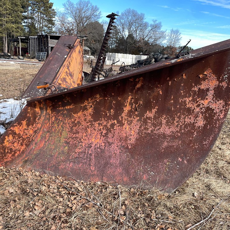 #13028 • Plow Attachment