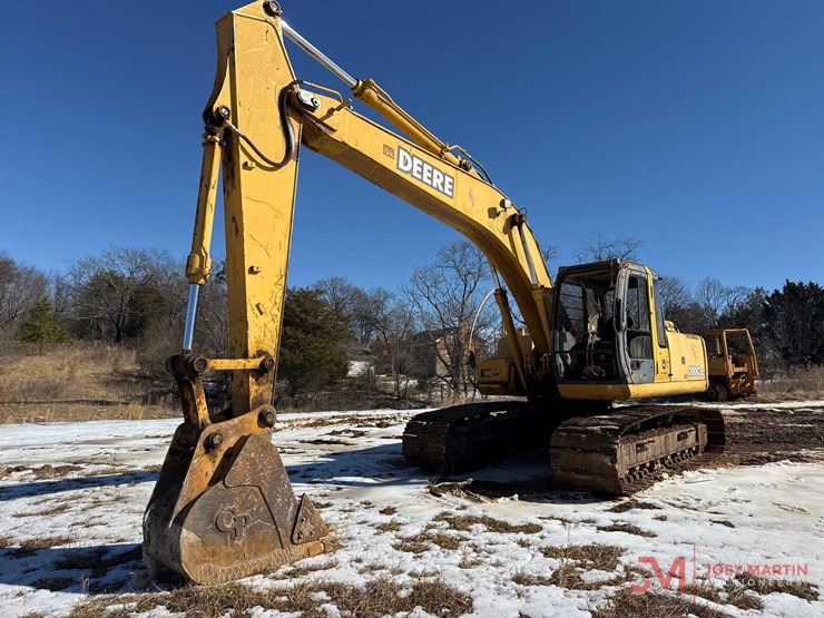 2002-deere-200c-lc-image-3