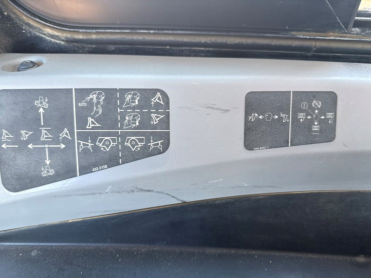 2015-caterpillar-d6t-lgp-image-85