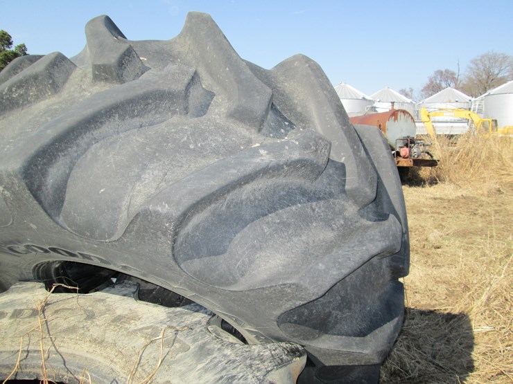 #27291-•-lot-of-(2)-goodyear-900/65r32-tires-image-4