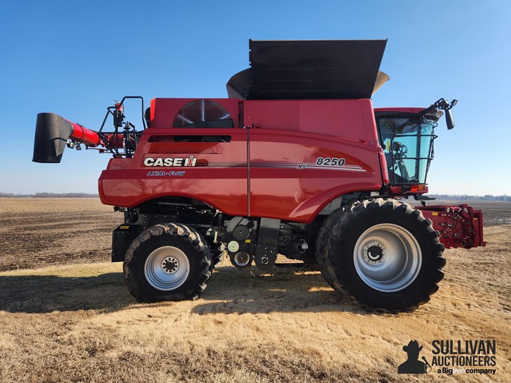 2019-case-ih-8250-image-4