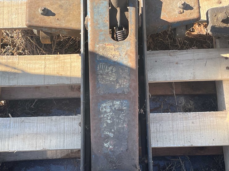 #13096-•-(2)-floor-jacks-image-8