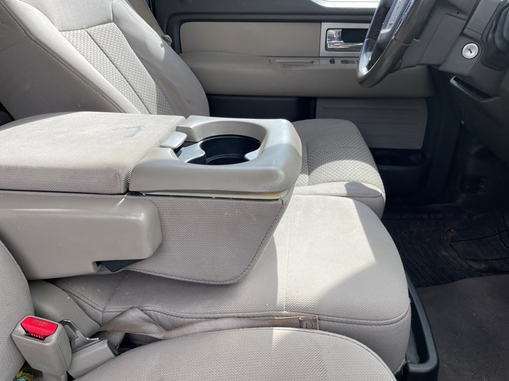 2010-ford-f150-image-39