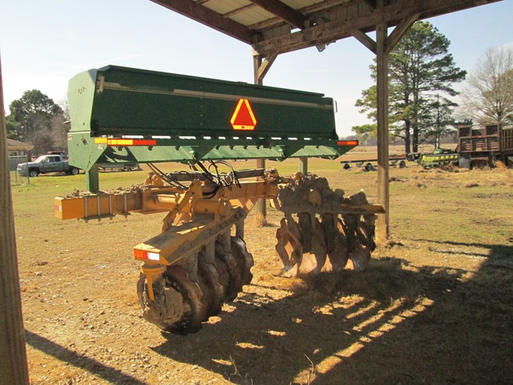 #27299-•-nammco-xhddb-8-levee-plow-w/ls-12-seeder-2687-image-4