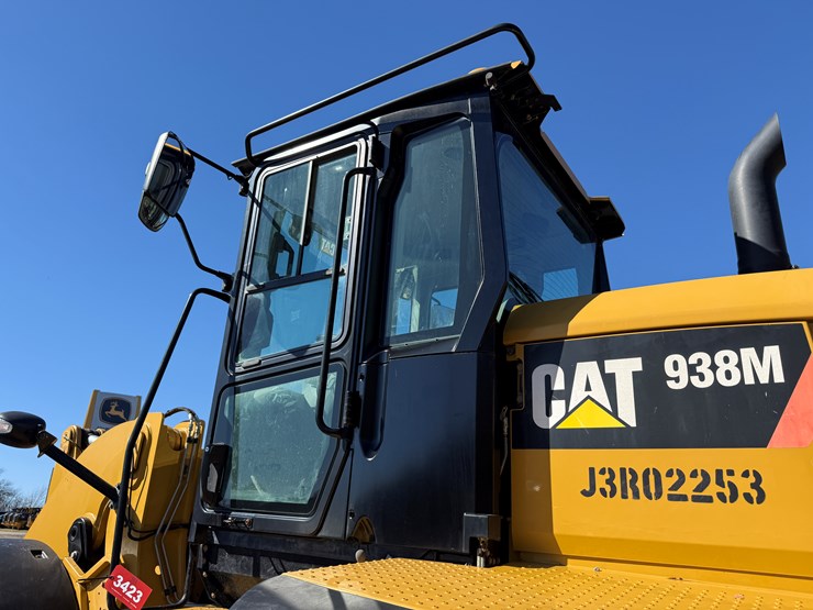 2016-caterpillar-938m-image-64